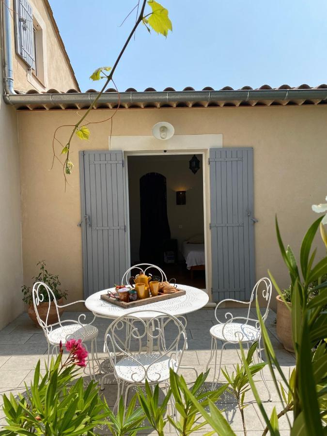 Chambre D'Hotes Le Jardin Des Cigales Bed and Breakfast Aubignan Buitenkant foto